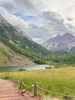 Meet your Posher, April